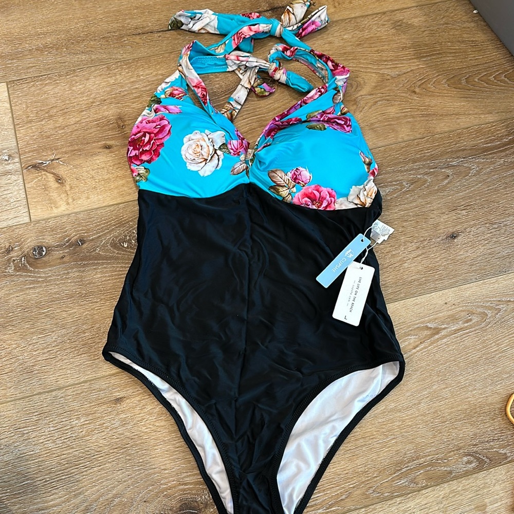 CUPSHE Black Halter One-Piece Swimsuit Size Large
